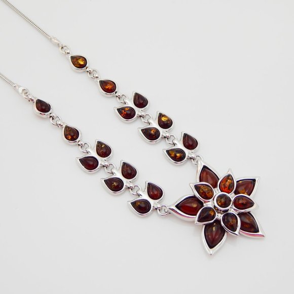Natural Baltic Amber Floral Statement Necklace in 925 S. Silver - Picture 4 of 8